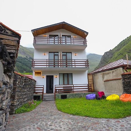 Sno Inn Kazbegi Buitenkant foto