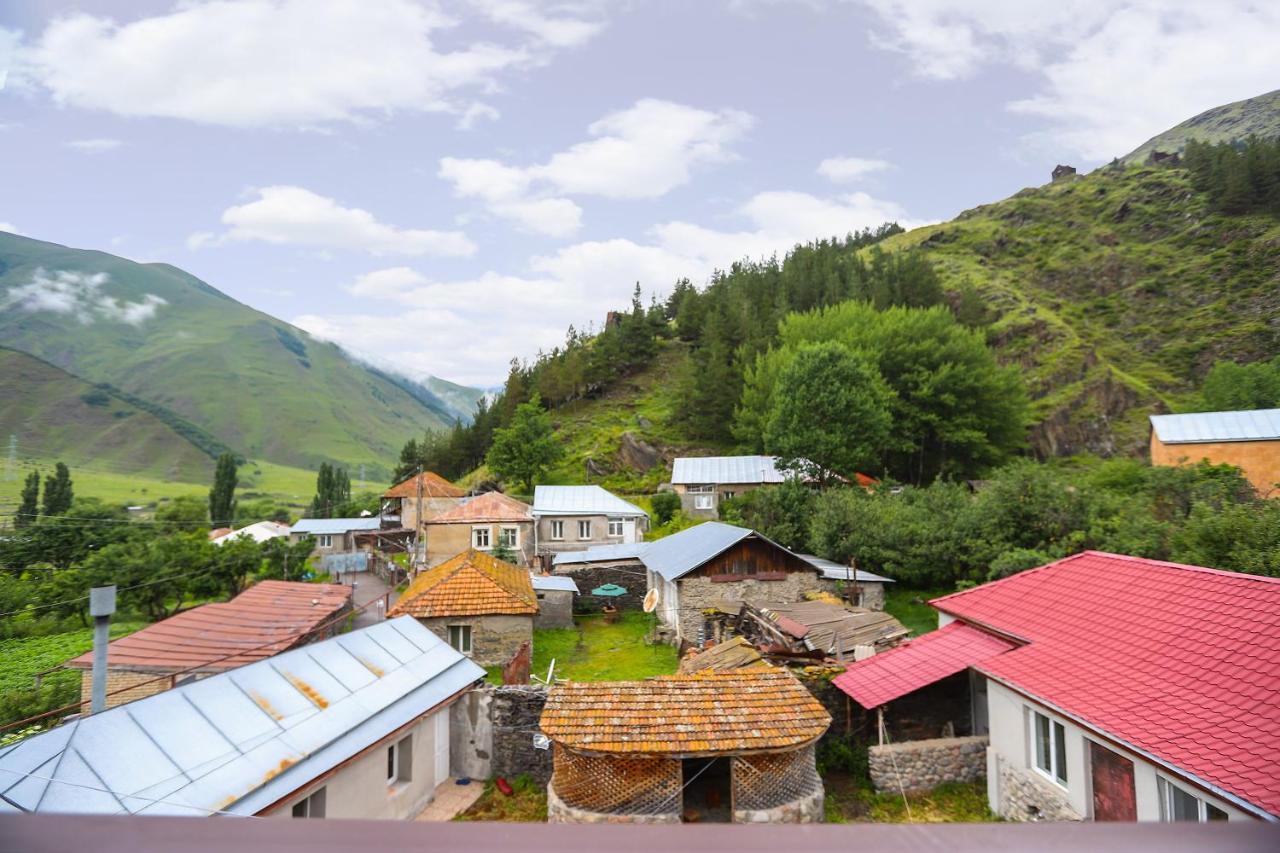 Sno Inn Kazbegi Buitenkant foto