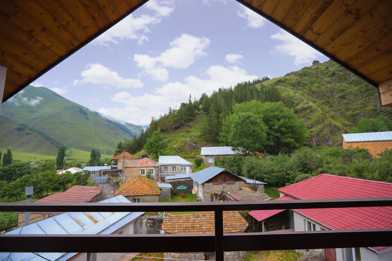 Sno Inn Kazbegi Buitenkant foto