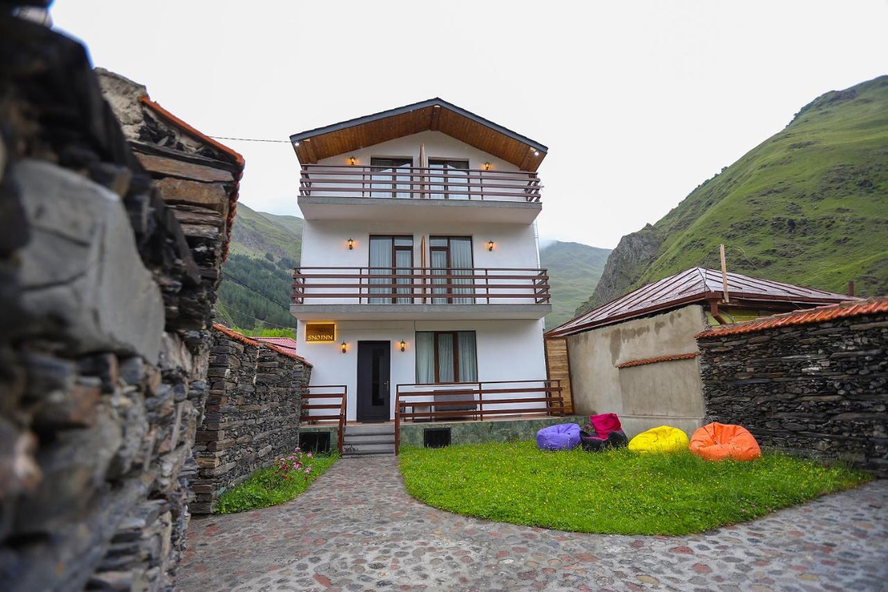 Sno Inn Kazbegi Buitenkant foto